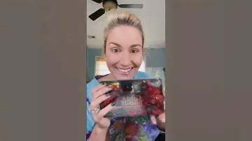 This Game of Thrones makeup collection from Makeup REVOLUTION is insane!!! #makeup #gameofthrones