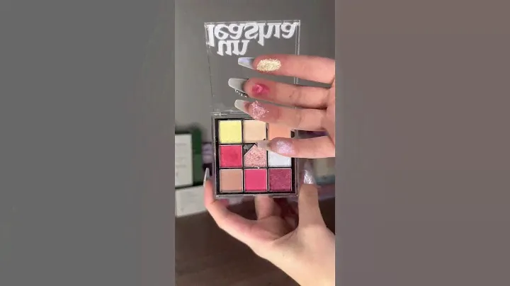 Best glitter palette #makeup #kbeauty #glittermakeup