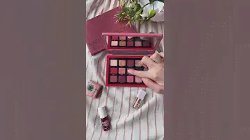 Natasha Denona Love Eyshadow Palette Swatches💕 I’m Obsessed😍
